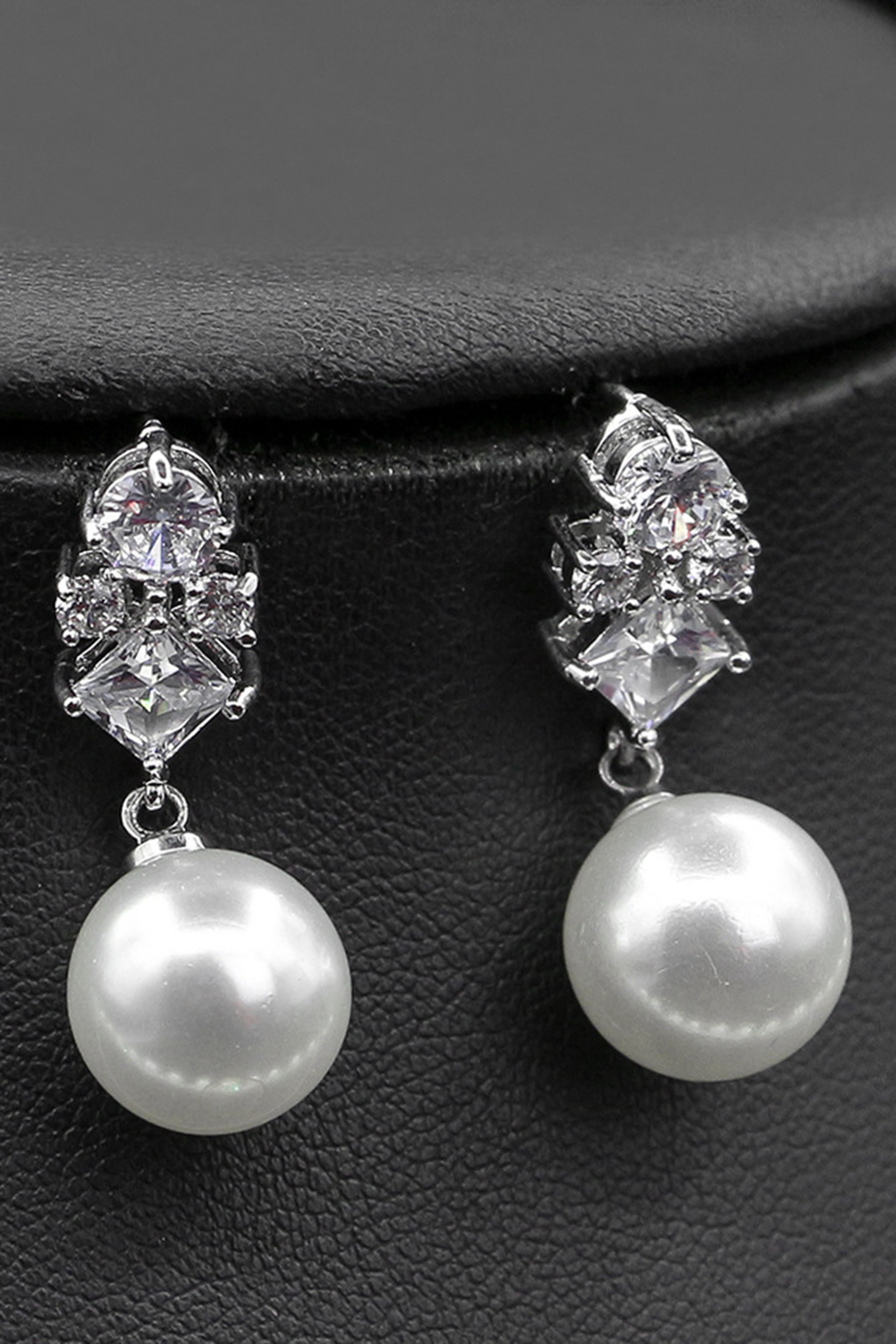 Simple Pearl Necklace and Earrings Set