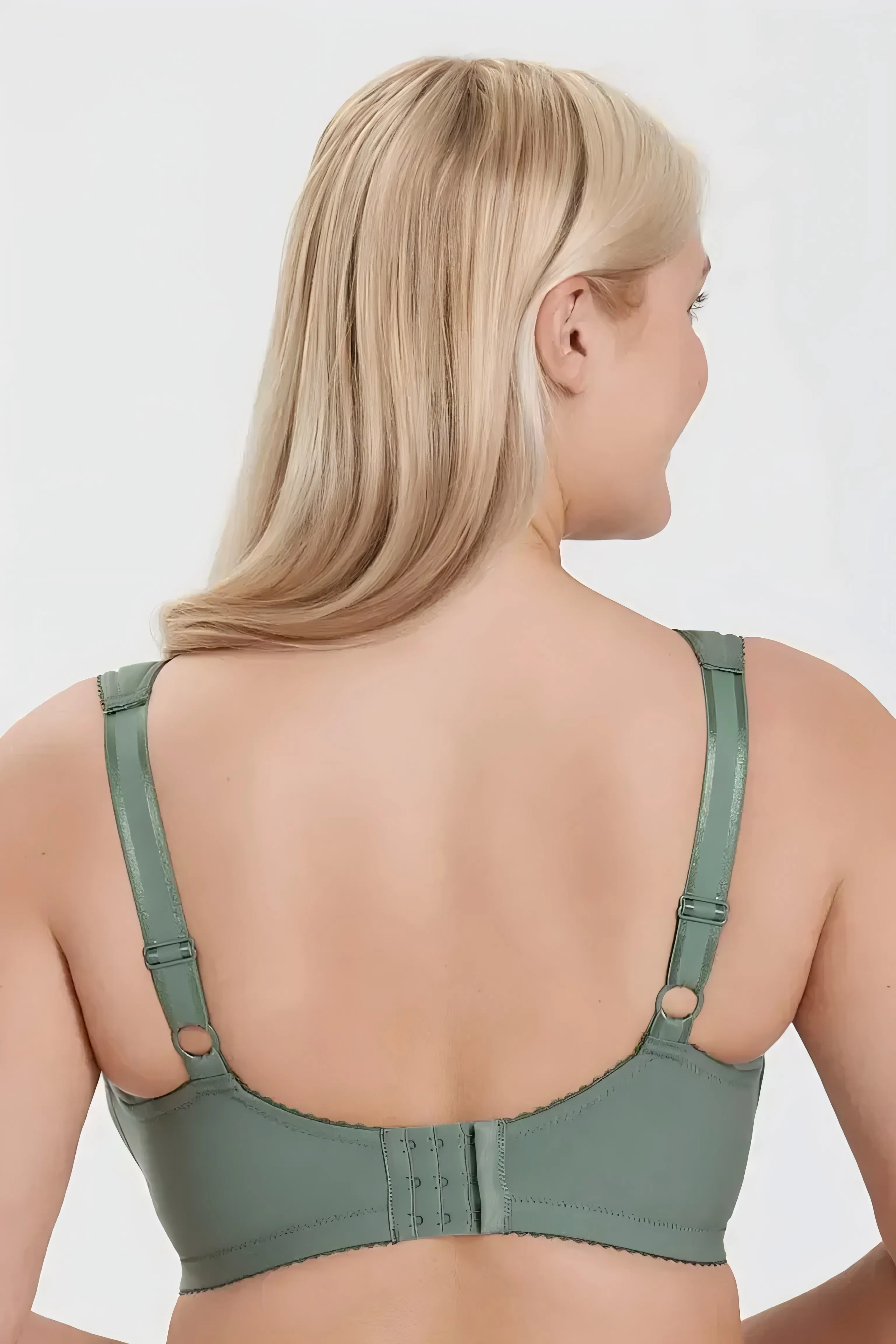 Triumph - 4 dijela 💥Čipkasti grudnjak - Kupite 1, dobijte 3 gratis