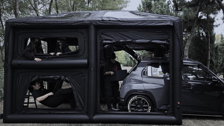 Portable double-layer air house