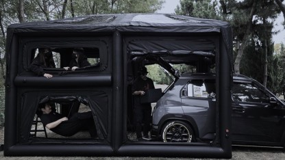 Portable double-layer air house