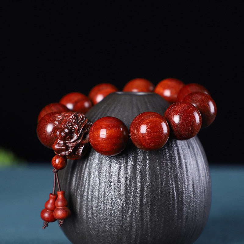 Buddha Stones Rosewood Green Sandalwood Small Leaf Red Sandalwood Agarwood Dragon Carved Protection Bracelet Bracelet BS 11