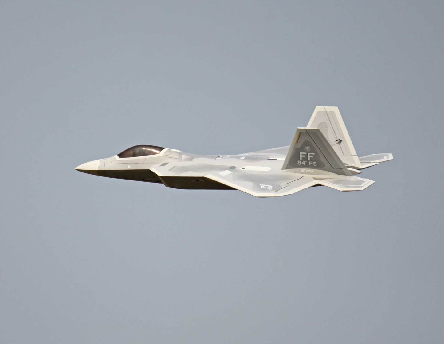 Freewing F-22 Raptor Ultra Performance 8S 90mm EDF Jet - PNP