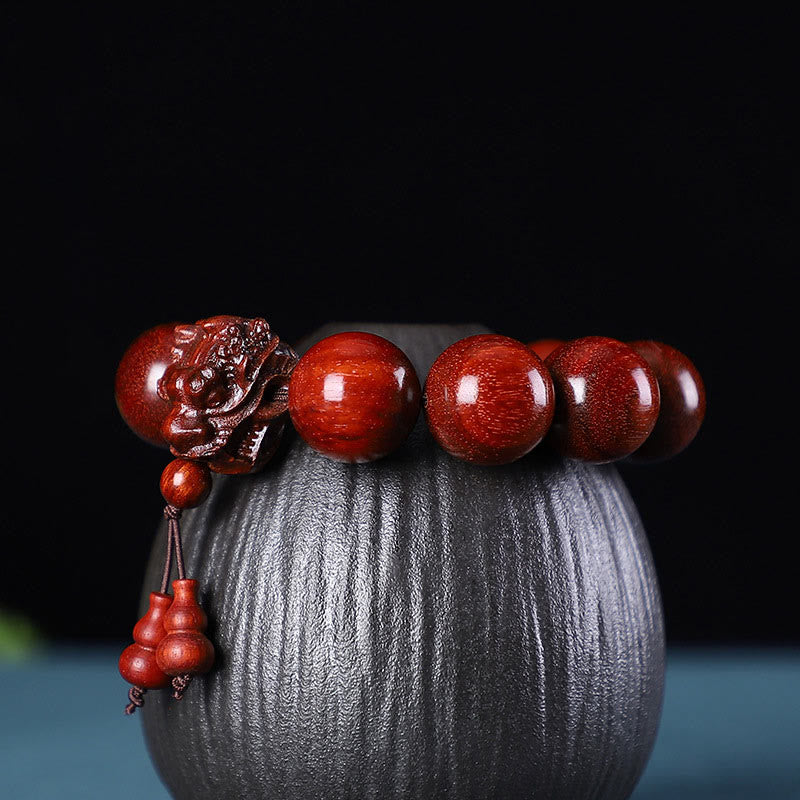Buddha Stones Rosewood Green Sandalwood Small Leaf Red Sandalwood Agarwood Dragon Carved Protection Bracelet Bracelet BS 12