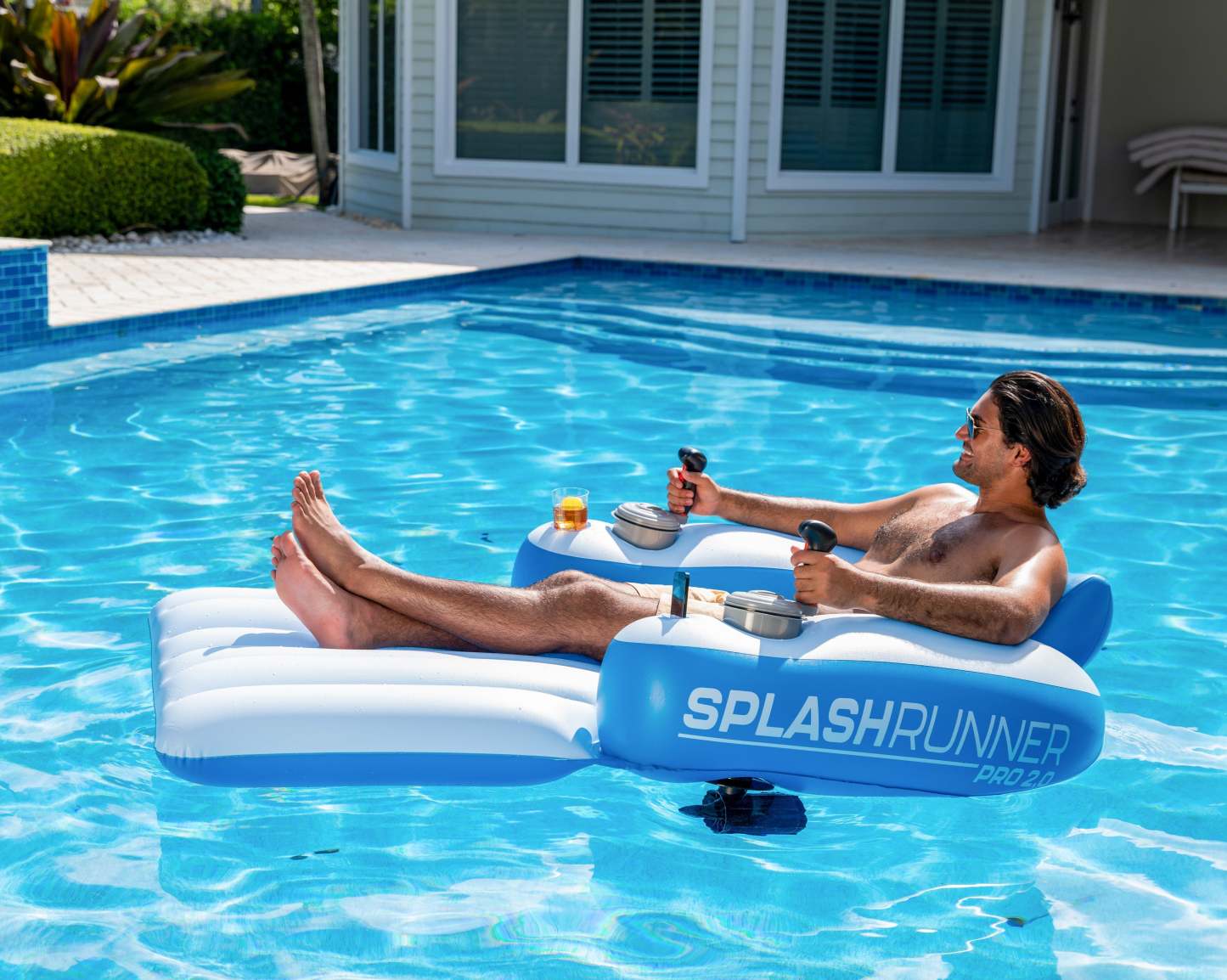 Tube Runner Pro 2.0 12V Motorized Pool Tube