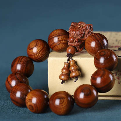 Buddha Stones Rosewood Green Sandalwood Small Leaf Red Sandalwood Agarwood Dragon Carved Protection Bracelet Bracelet BS 1