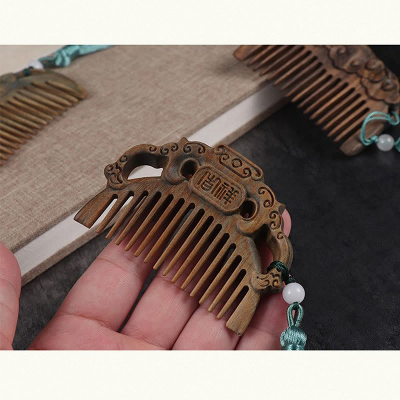 Buddha Stones Green Sandalwood Fox Peony Flower Lotus Engraved Cure Tassel Comb Comb BS 6