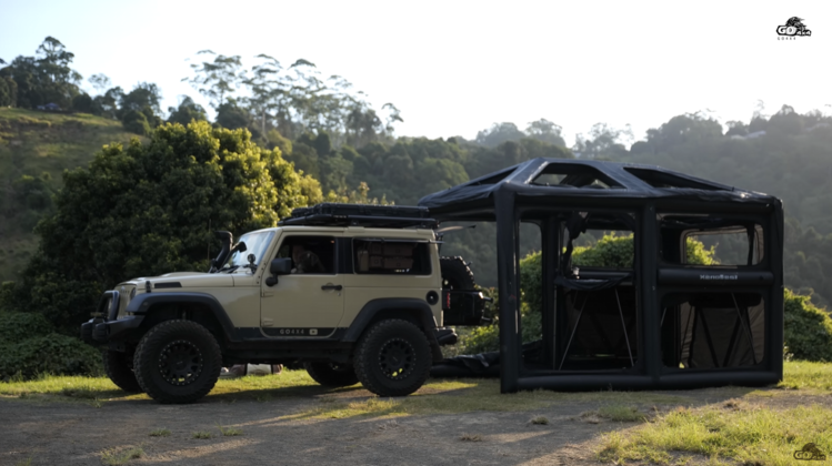Portable double-layer air house
