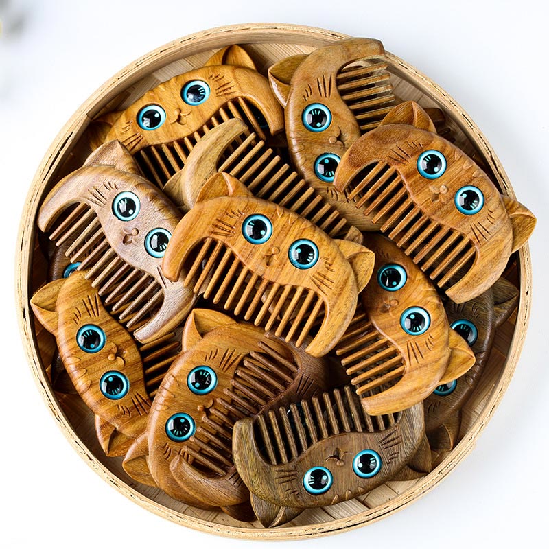 Buddha Stones Simple Cat Pattern Green Sandalwood Cure Portable Comb Comb BS Green Sandalwood Comb 6.8*4.2*1cm