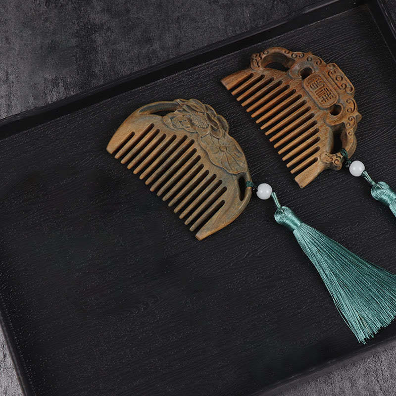 Buddha Stones Green Sandalwood Fox Peony Flower Lotus Engraved Cure Tassel Comb Comb BS 12