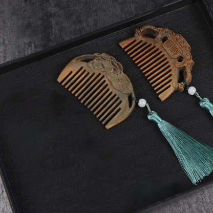 Buddha Stones Green Sandalwood Fox Peony Flower Lotus Engraved Cure Tassel Comb Comb BS 12