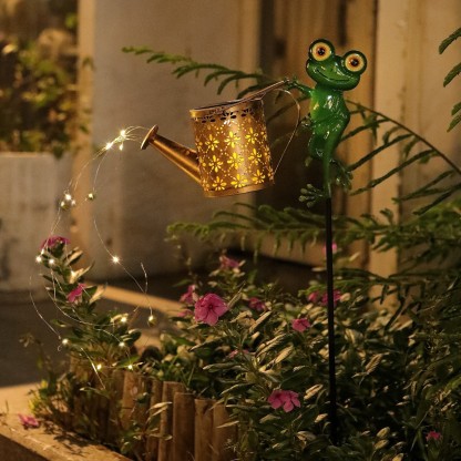 【Bald ausverkauft】Solarbetriebene Weihnachtsmann-Gartenrasenleuchte