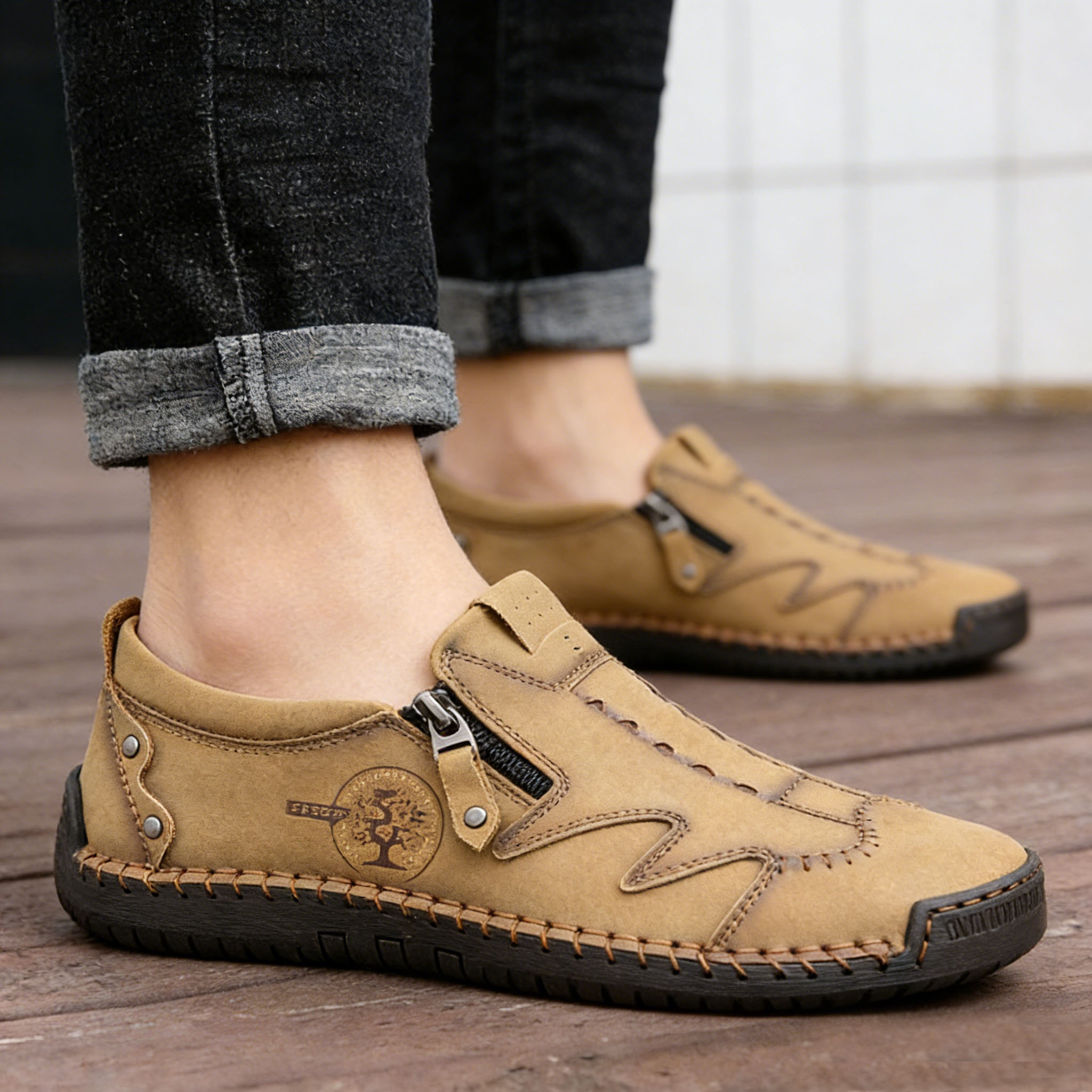 Last day for 50% off! 🔥⏱️ Christmas Sale ⏱️🔥 Men's side-zip, hand-stitched casual shoes