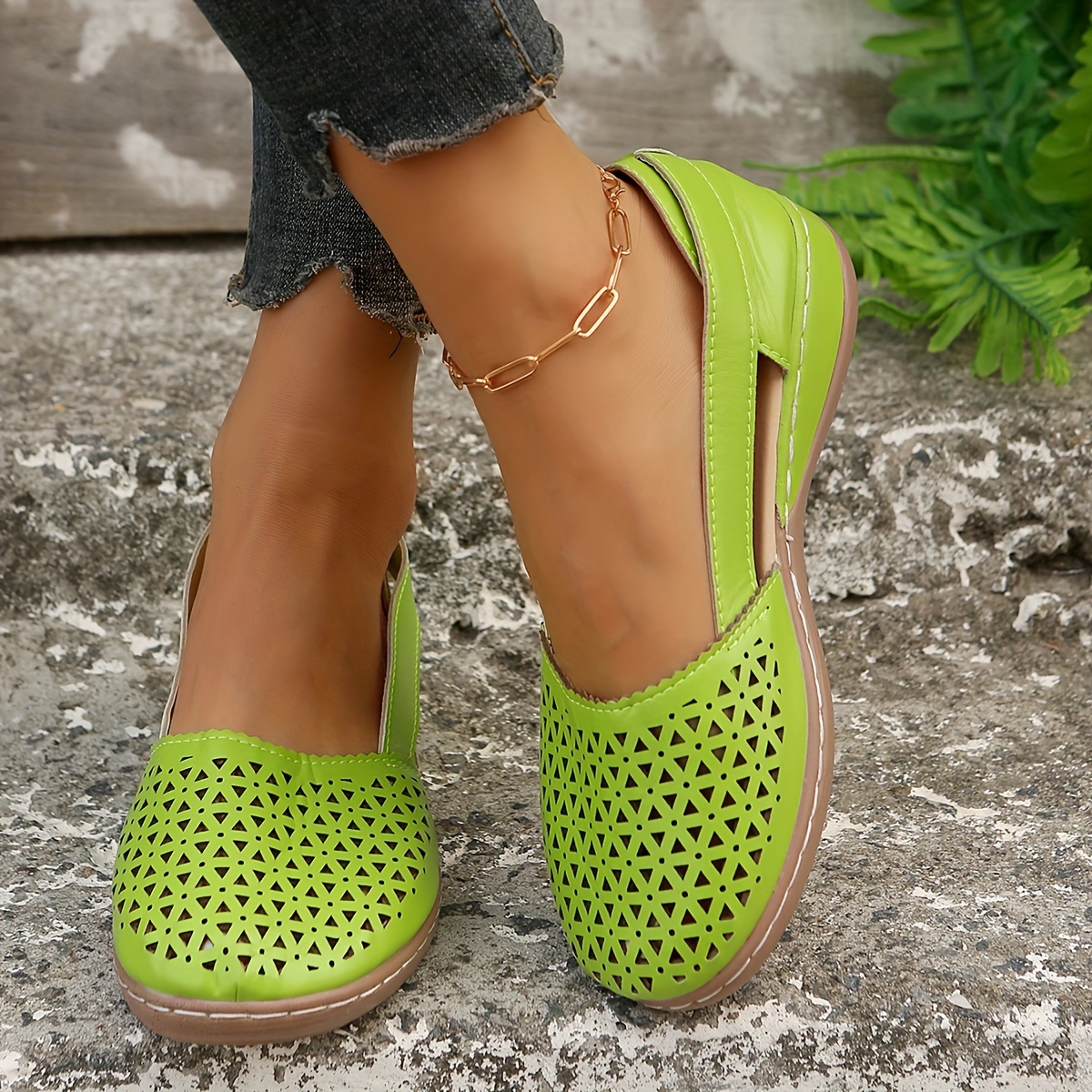 🔥Last Day Promotion 50% OFF - Women's Cutout Leather Vintage Orthopaedic Sandals