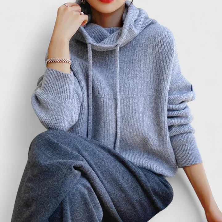 2025 Model Comfortable High-Neck Sweater