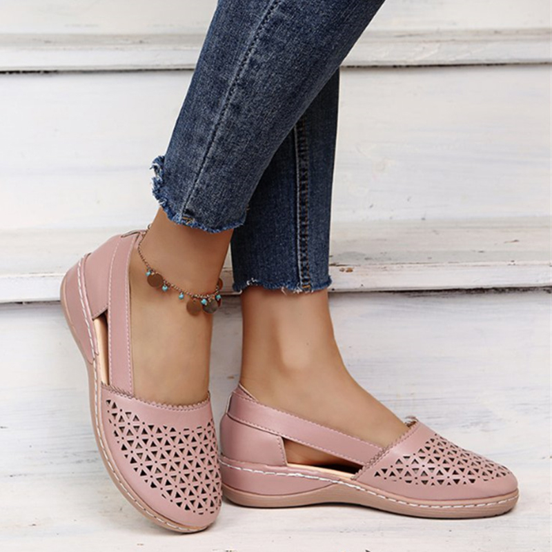 🔥Last Day Promotion 50% OFF - Women's Cutout Leather Vintage Orthopaedic Sandals