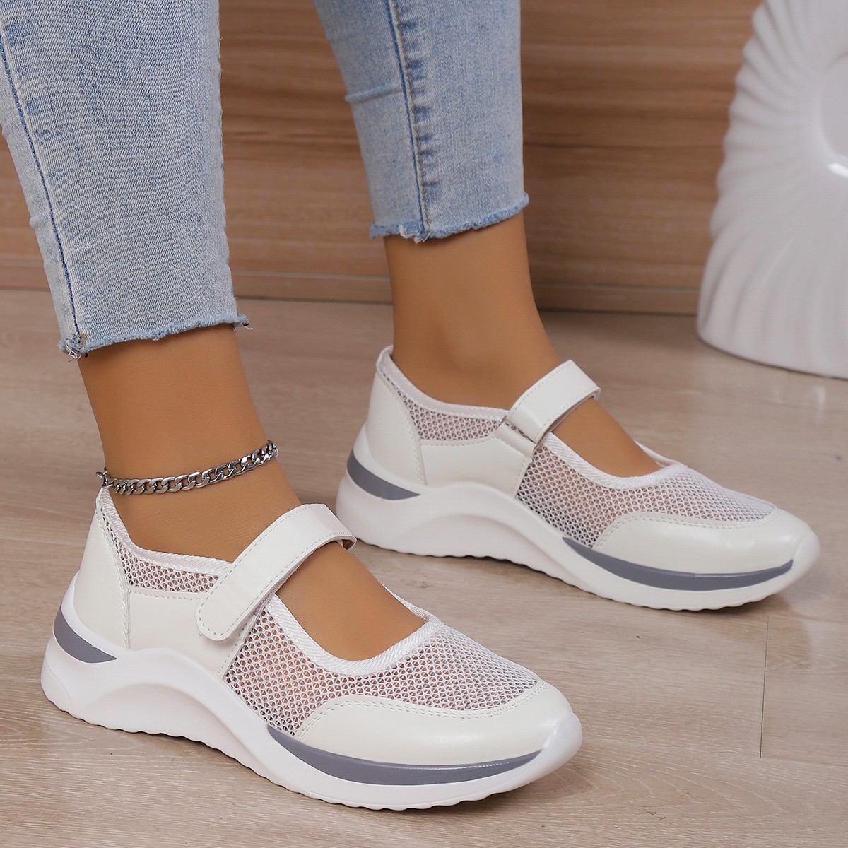 🔥Last Day Promotion 50% OFF - Women's Casual Round Toe Orthopedic Platform Shoes