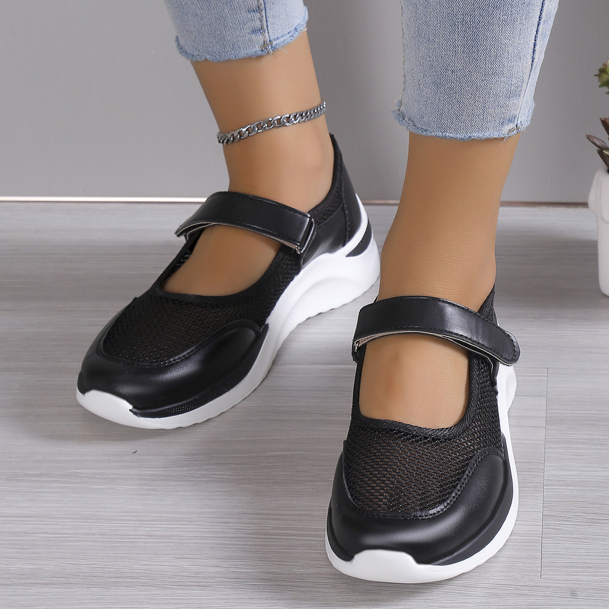 🔥Last Day Promotion 50% OFF - Women's Casual Round Toe Orthopedic Platform Shoes