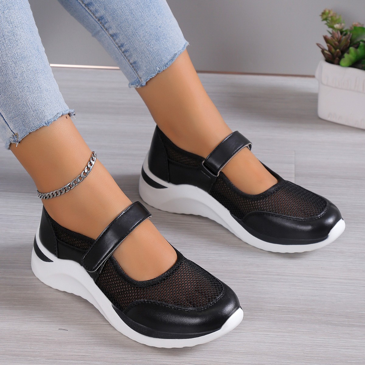 🔥Last Day Promotion 50% OFF - Women's Casual Round Toe Orthopedic Platform Shoes