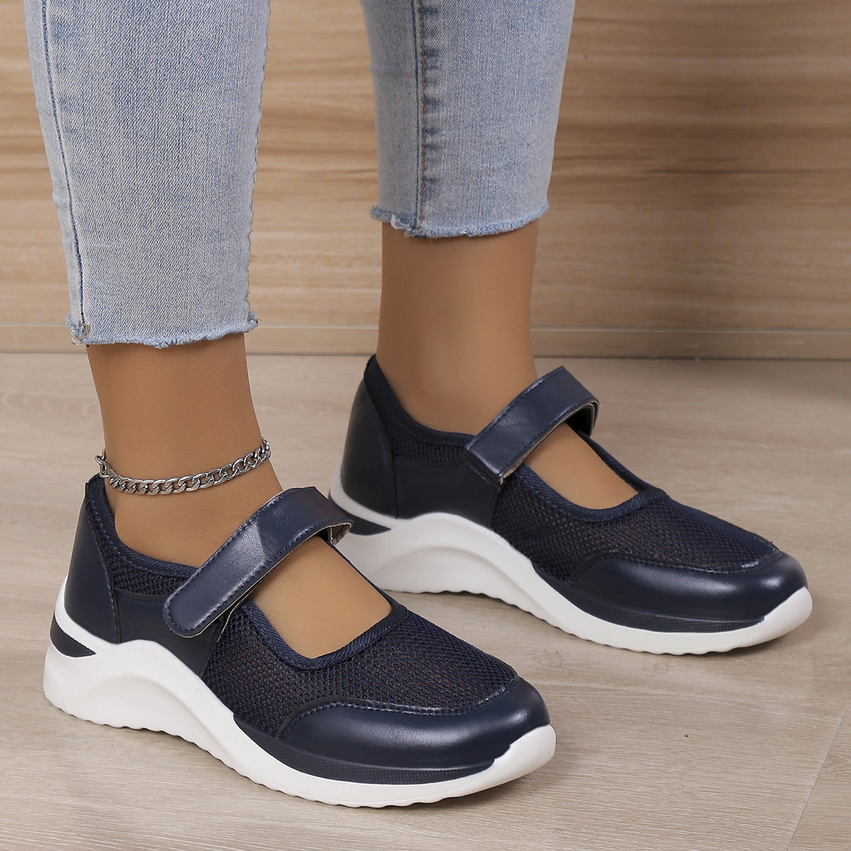 🔥Last Day Promotion 50% OFF - Women's Casual Round Toe Orthopedic Platform Shoes