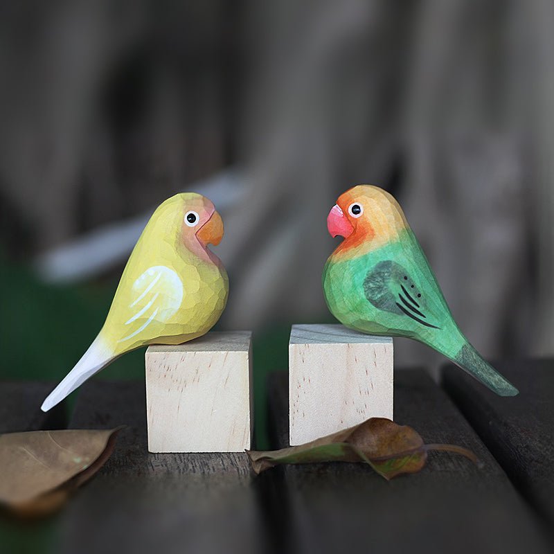 Hand-Painted Wooden Lovebirds Figurine �C Romantic Artisan Decor