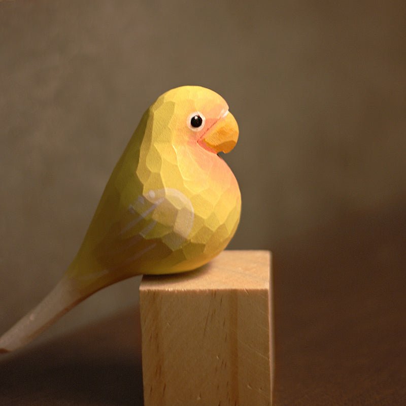 Hand-Painted Wooden Lovebirds Figurine �C Romantic Artisan Decor
