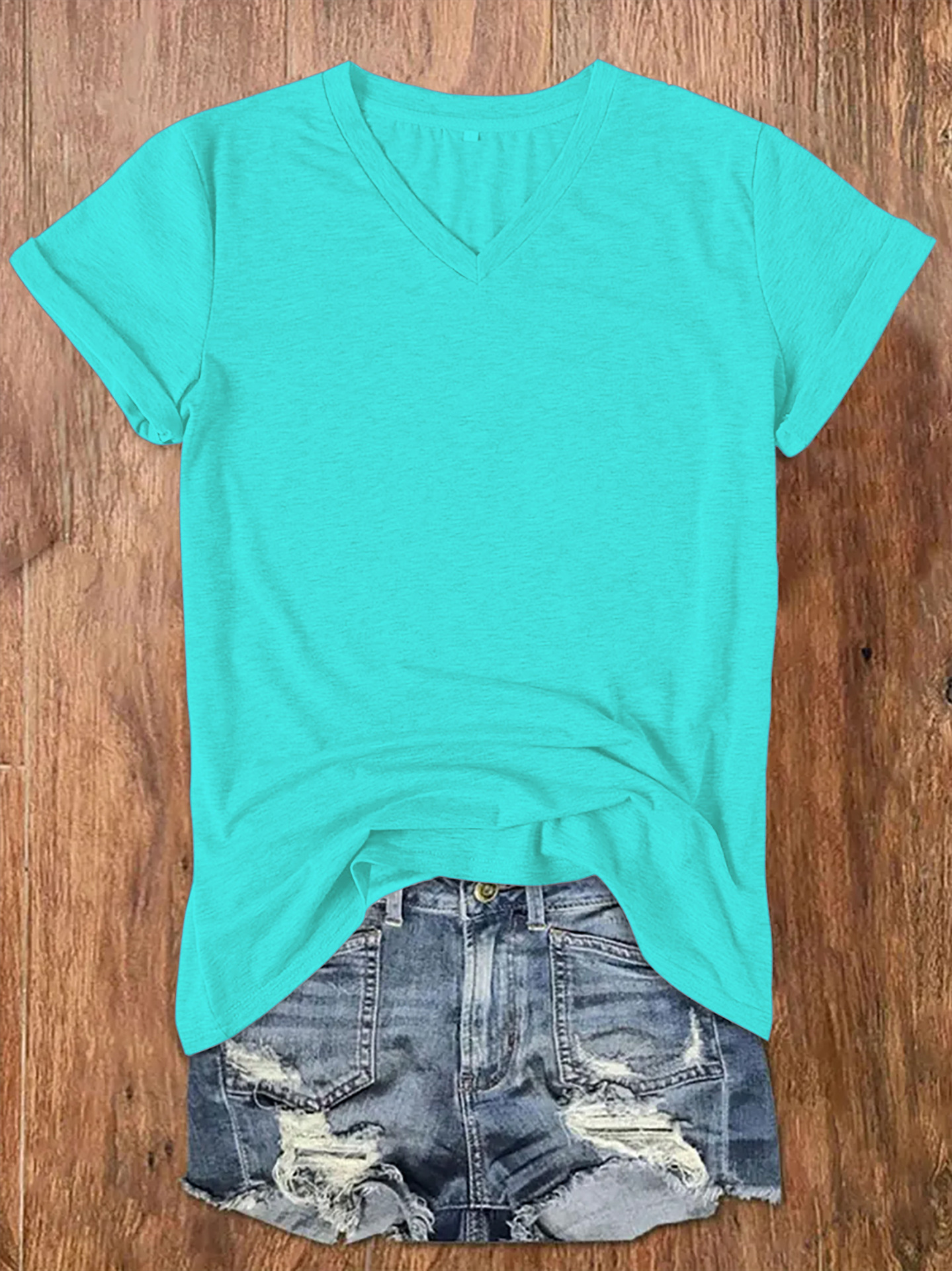 New V-neck short-sleeved T-shirt