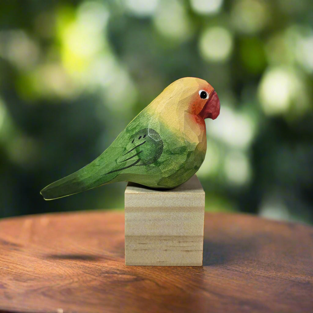 Hand-Painted Wooden Lovebirds Figurine �C Romantic Artisan Decor