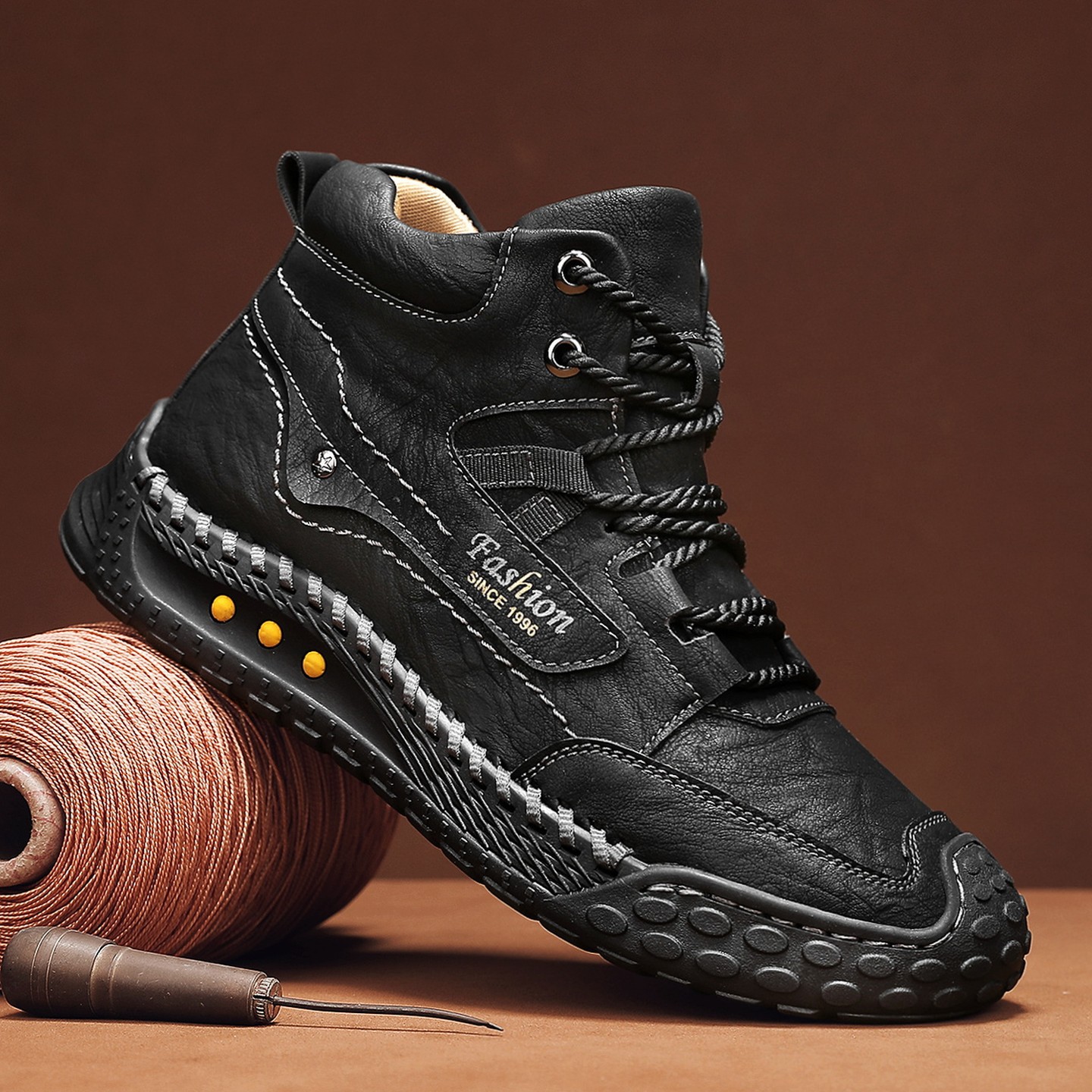 ⏰ New arrivals, 50% off for a limited time-Men's hand-stitched non-slip hiking shoes