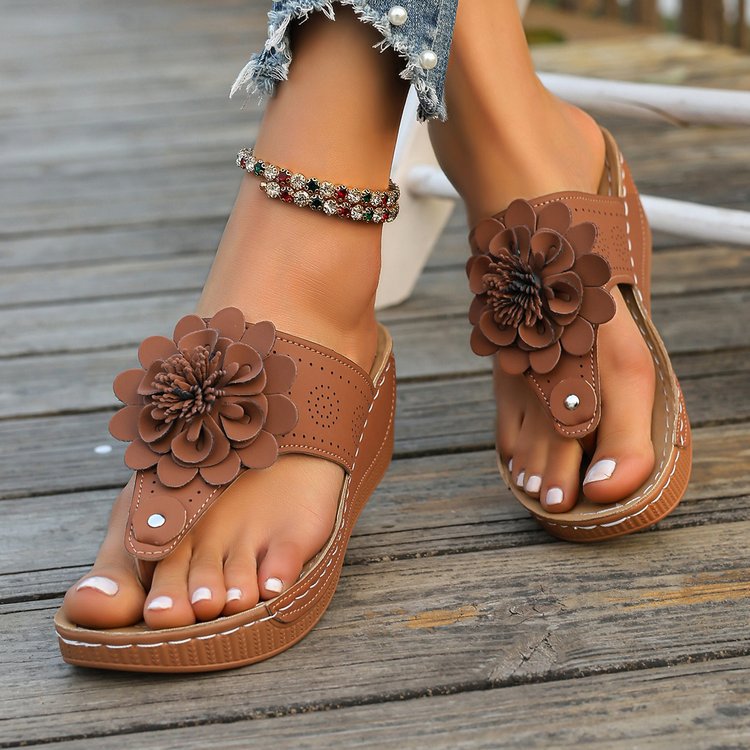 2026 New Women's Summer Beach Orthopedic Sandals