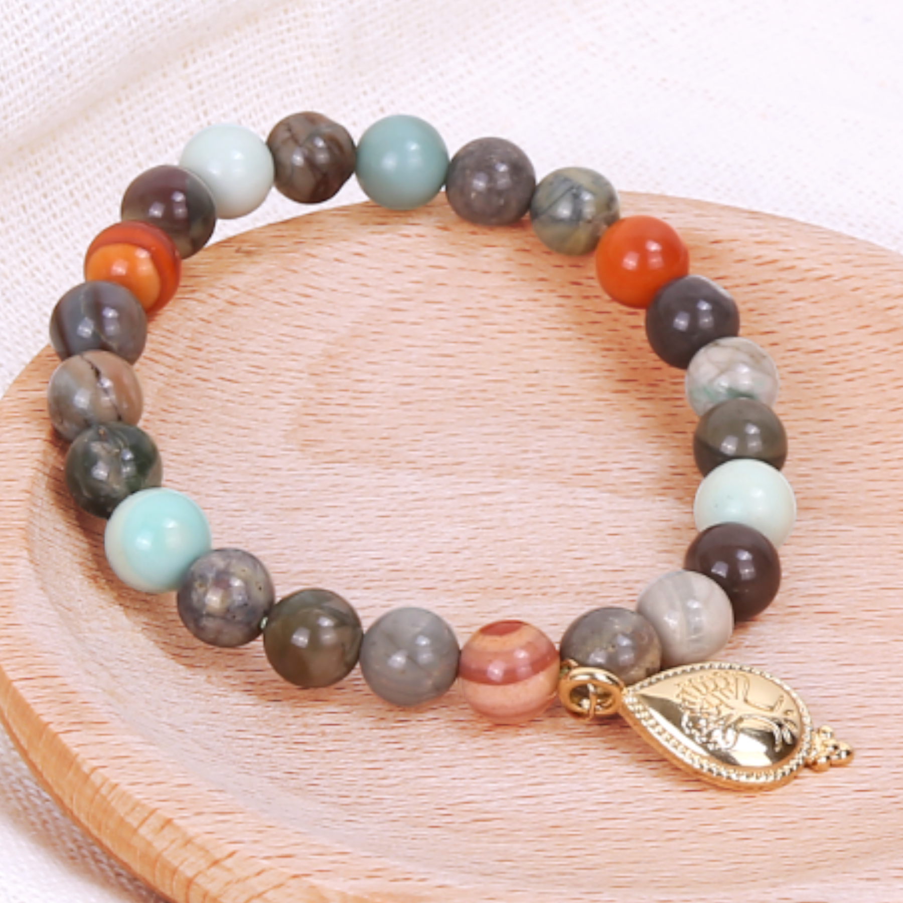 Desert Spirit Bracelet — Alashan Agate Grounding Crystal Bracelet| 18K Gold-Plated Charm