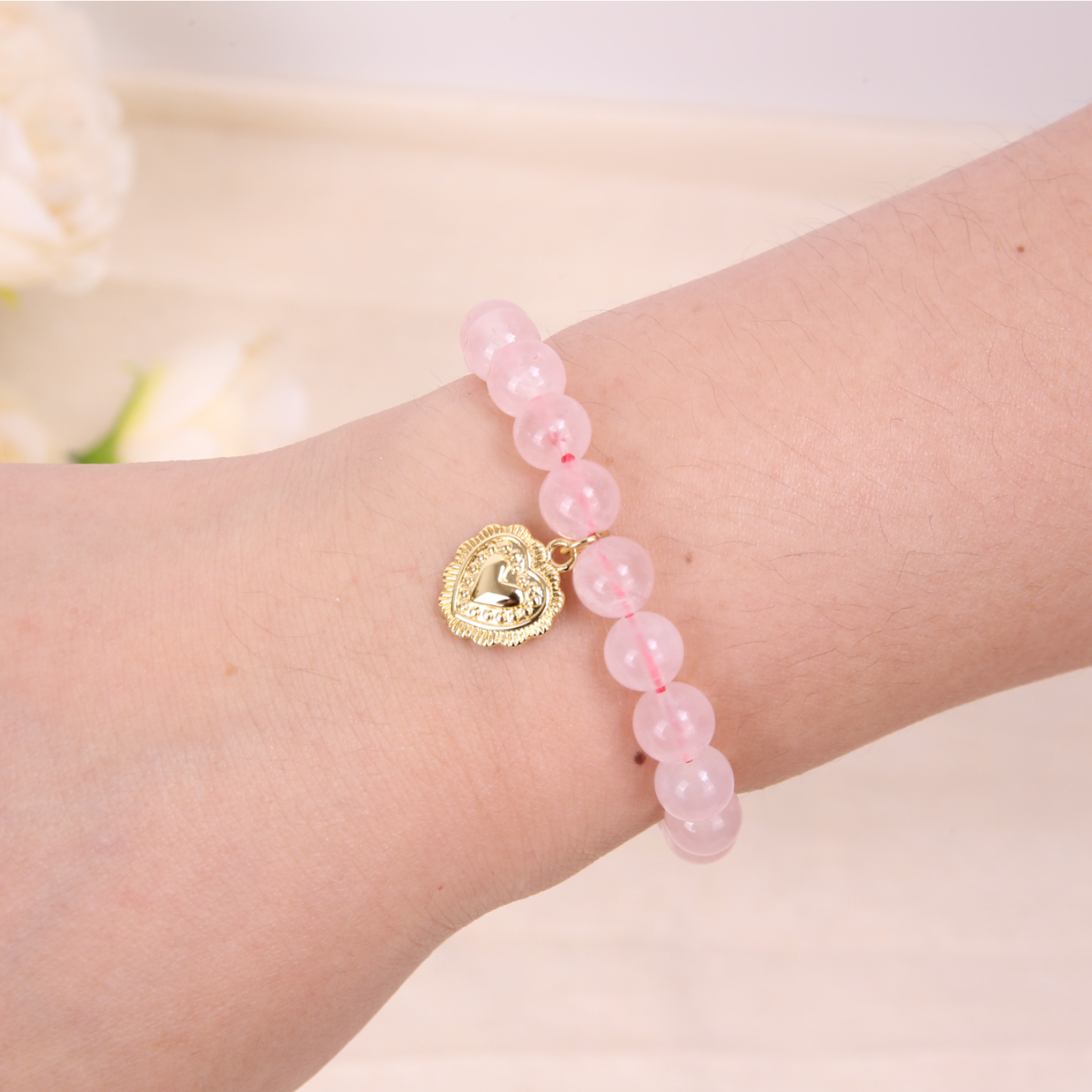 📦 Packaging  Simple, mindful packaging with protective cushioning.