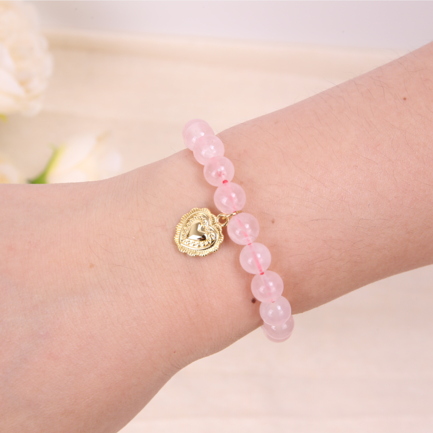 📦 Packaging  Simple, mindful packaging with protective cushioning.