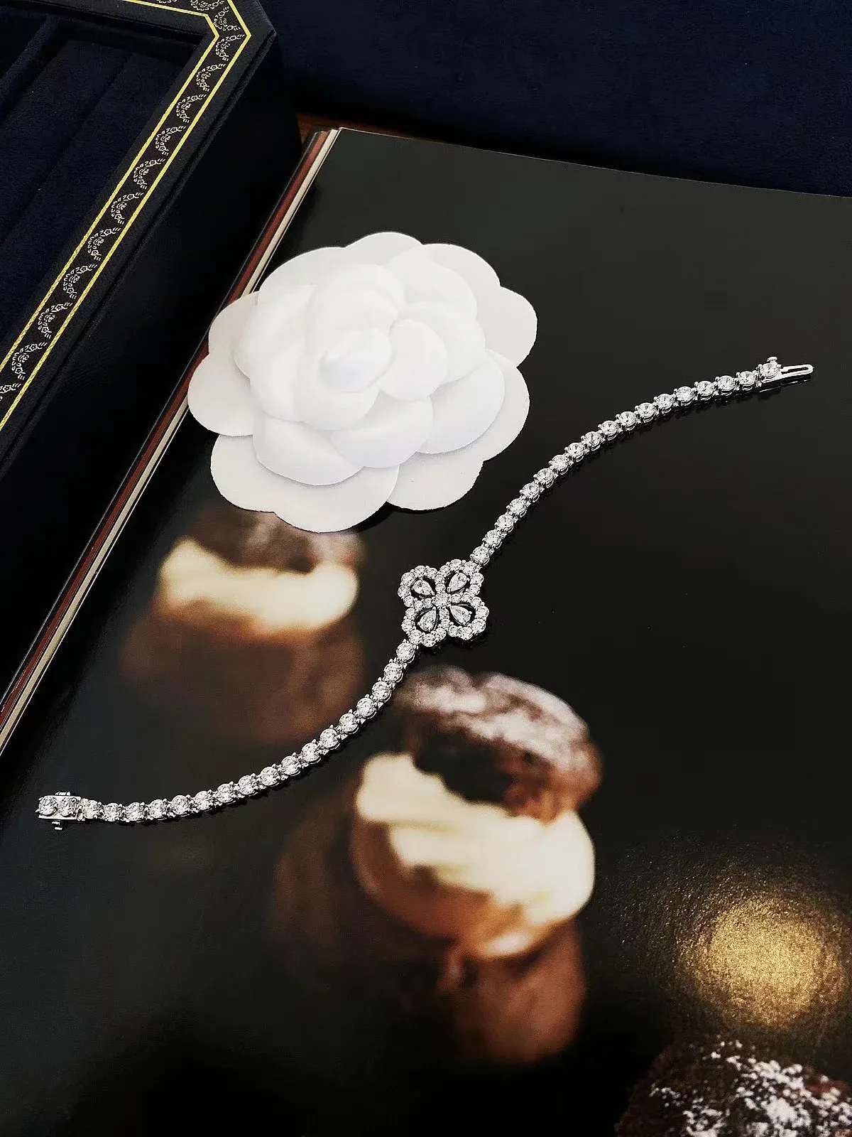 HANA TENNIS BRACELET