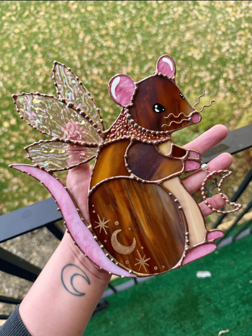 🔥Fast Sale Promotion 49% OFF🎁Handmake Brown Fairy Rat Stained Glass