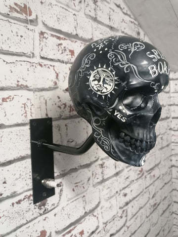 LAST DAY 70% OFF - 🏴‍☠️Motorcycle Helmet and Jacket Skull Holder