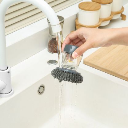 🧽 Comfort Grip Soap Dispensing Kitchen Scrub