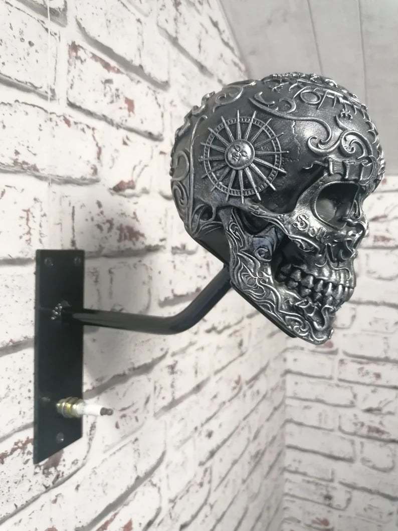 LAST DAY 70% OFF - 🏴‍☠️Motorcycle Helmet and Jacket Skull Holder