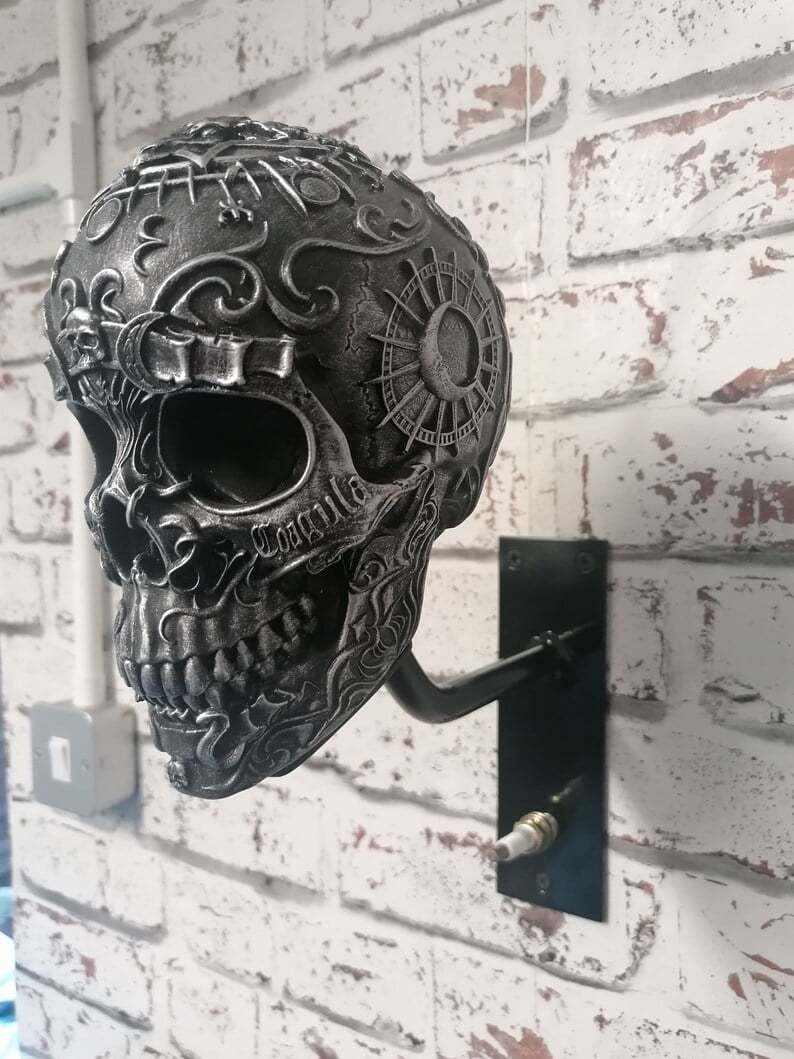 LAST DAY 70% OFF - 🏴‍☠️Motorcycle Helmet and Jacket Skull Holder