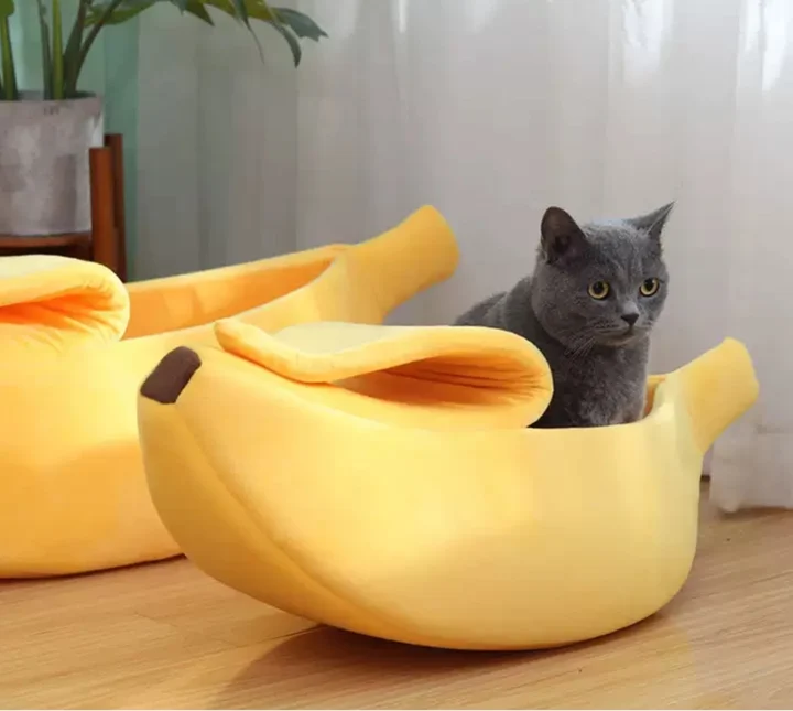 Banana Bed – Cozy & Fun for Your Pets