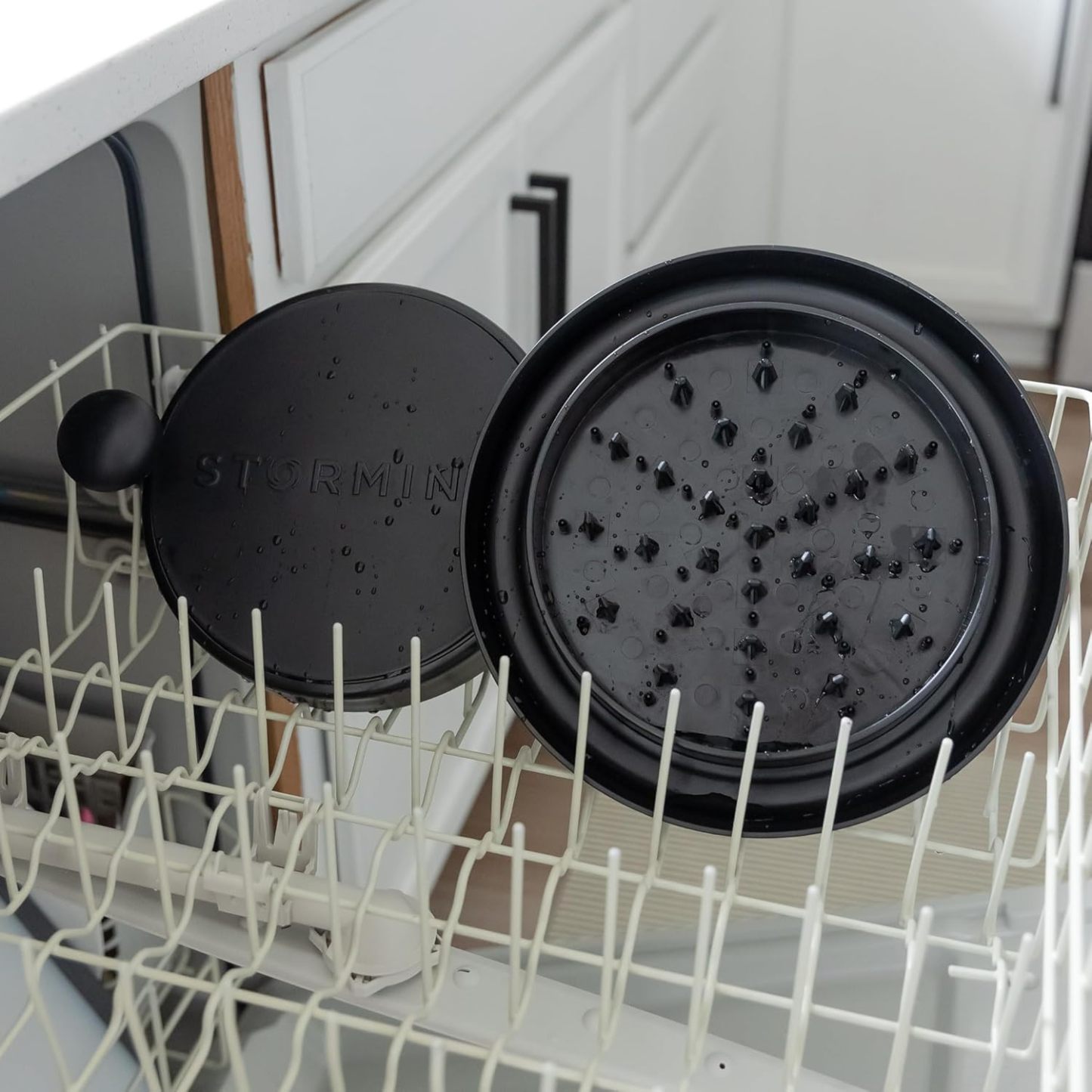 116-Spike Meat Shredder Beast – Effortless Pulled Chicken, Pork & Steak in Seconds! No Claws, No Forks, Just Twist & Shred