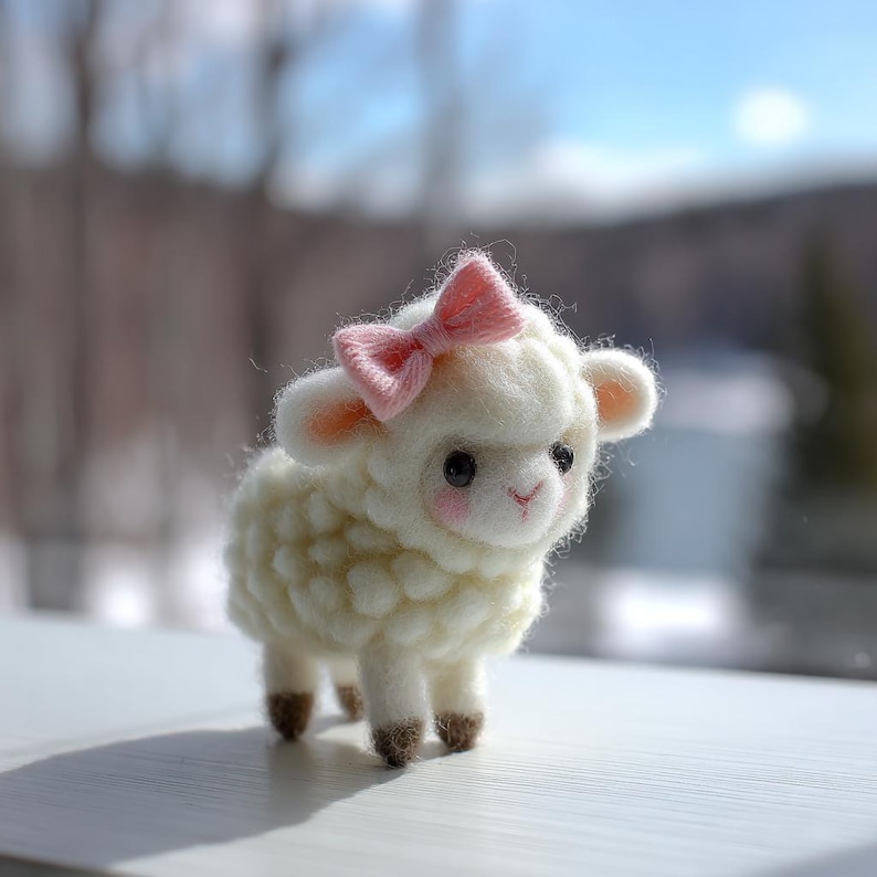 🌿 Eco-Friendly Needle Felted Lamb Figurine – Handmade Wool Sheep Statue for Farmhouse & Nursery Decor
