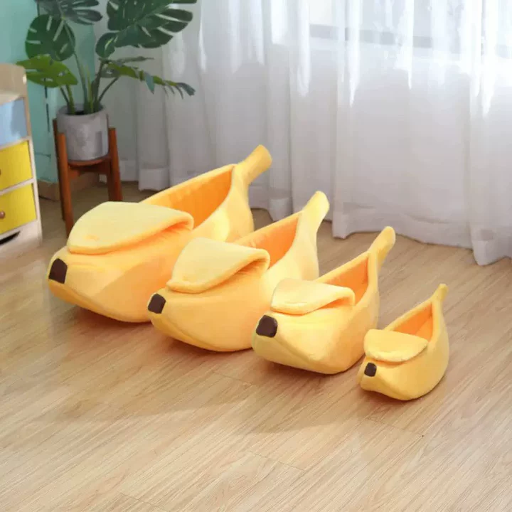 Banana Bed – Cozy & Fun for Your Pets