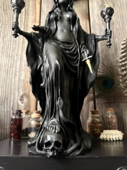 🔥Hot Sale 50% OFF🔮Hekate Niktipolos, The Witch of The Night🧙‍♀️