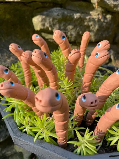 Garden potted worm decoration