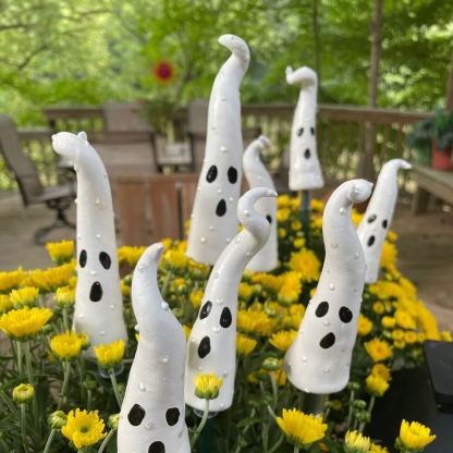 Halloween ghost plant decoration