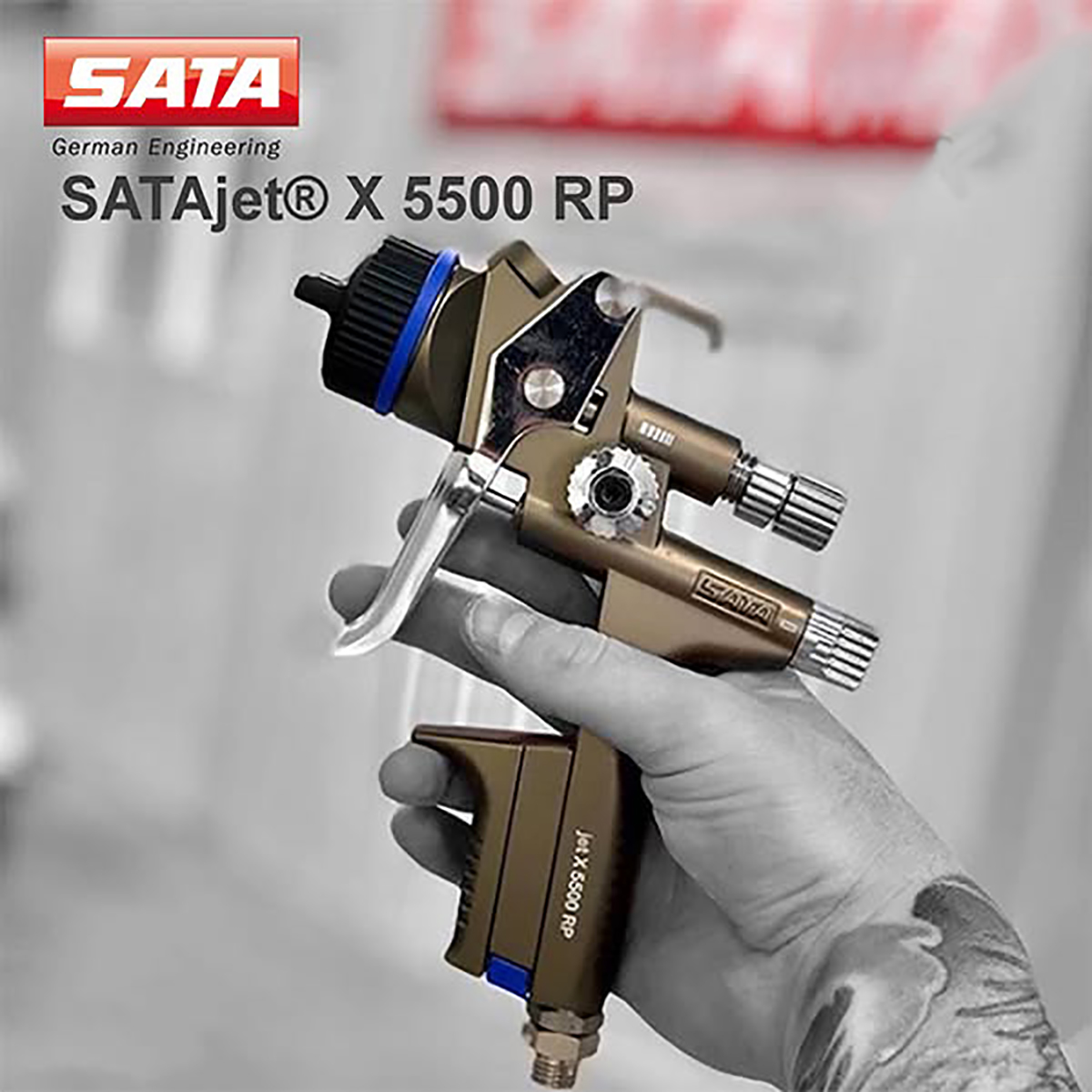 Der weltweit führende Hersteller von Nasslackierprodukten bringt eine Sonderedition seiner berühmten Premium-Spritzpistole auf den Markt: die SATA JET®X 5500 Universe