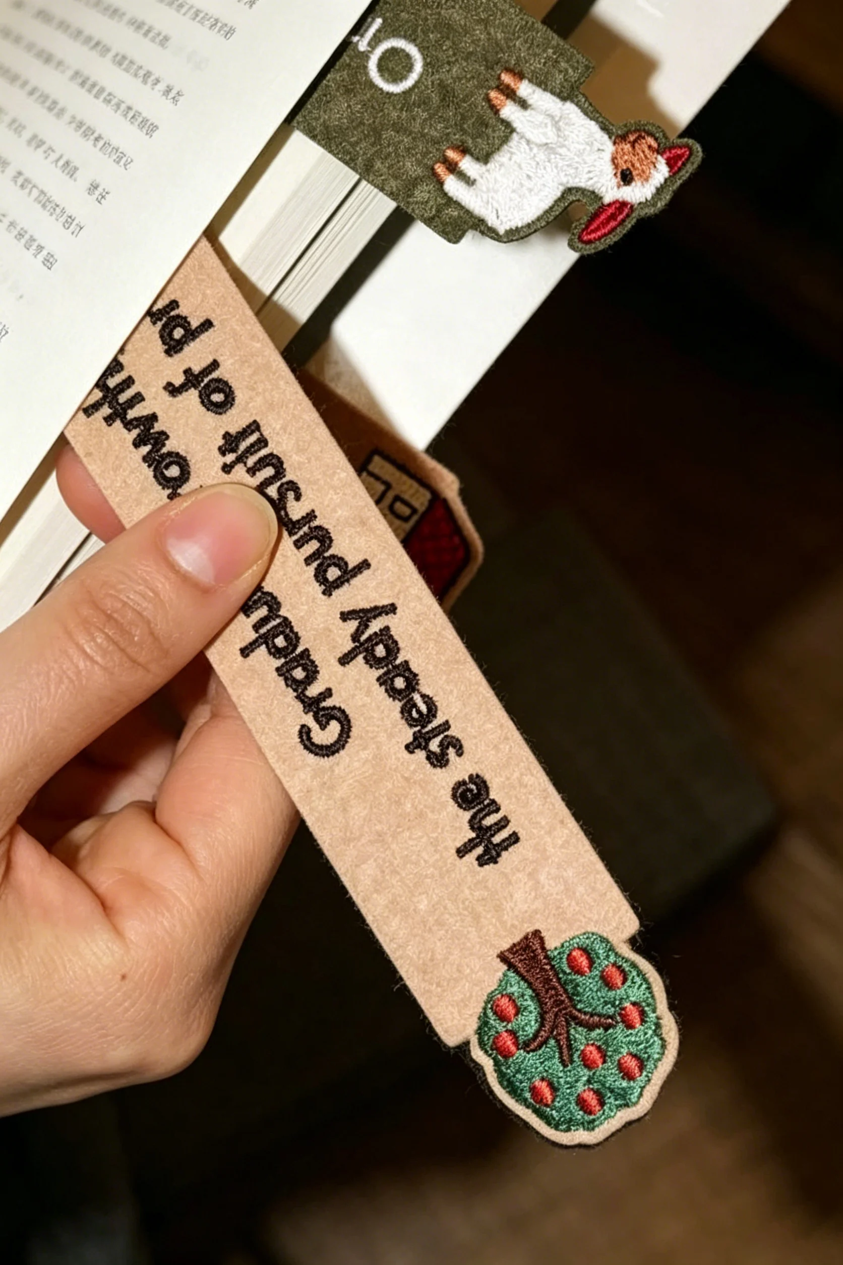 Hand Painted Animal Felt Bookmark Embroidery Creative Gift