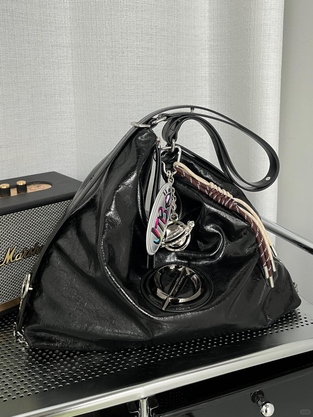 Null Set | Voyager Bag – Abstract Geometry Shoulder Bag in Glossy Black