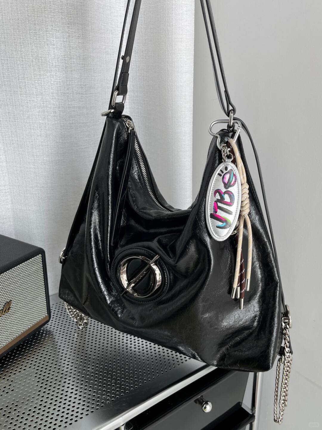 Null Set | Voyager Bag – Abstract Geometry Shoulder Bag in Glossy Black