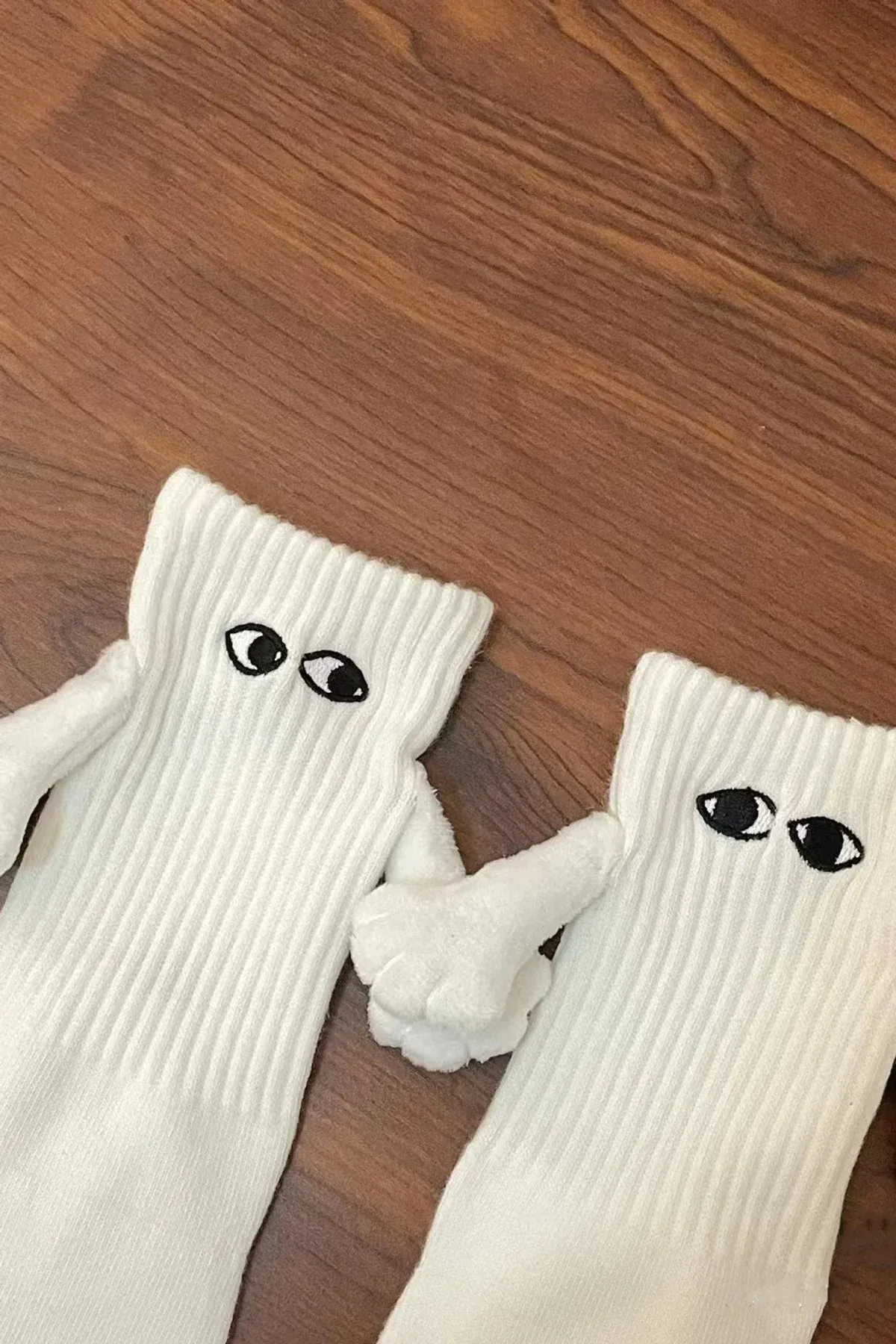 Cute Couple Holding Hands Magnetic Socks Matching Pair Gift Socks